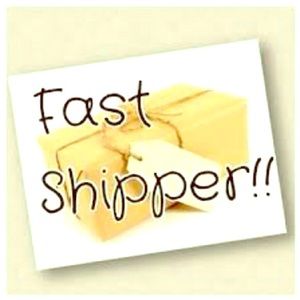 RATED FAST SHIPPER ! 💕💕💕